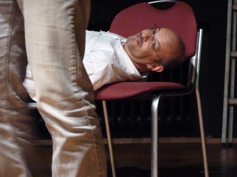 img025.jpg